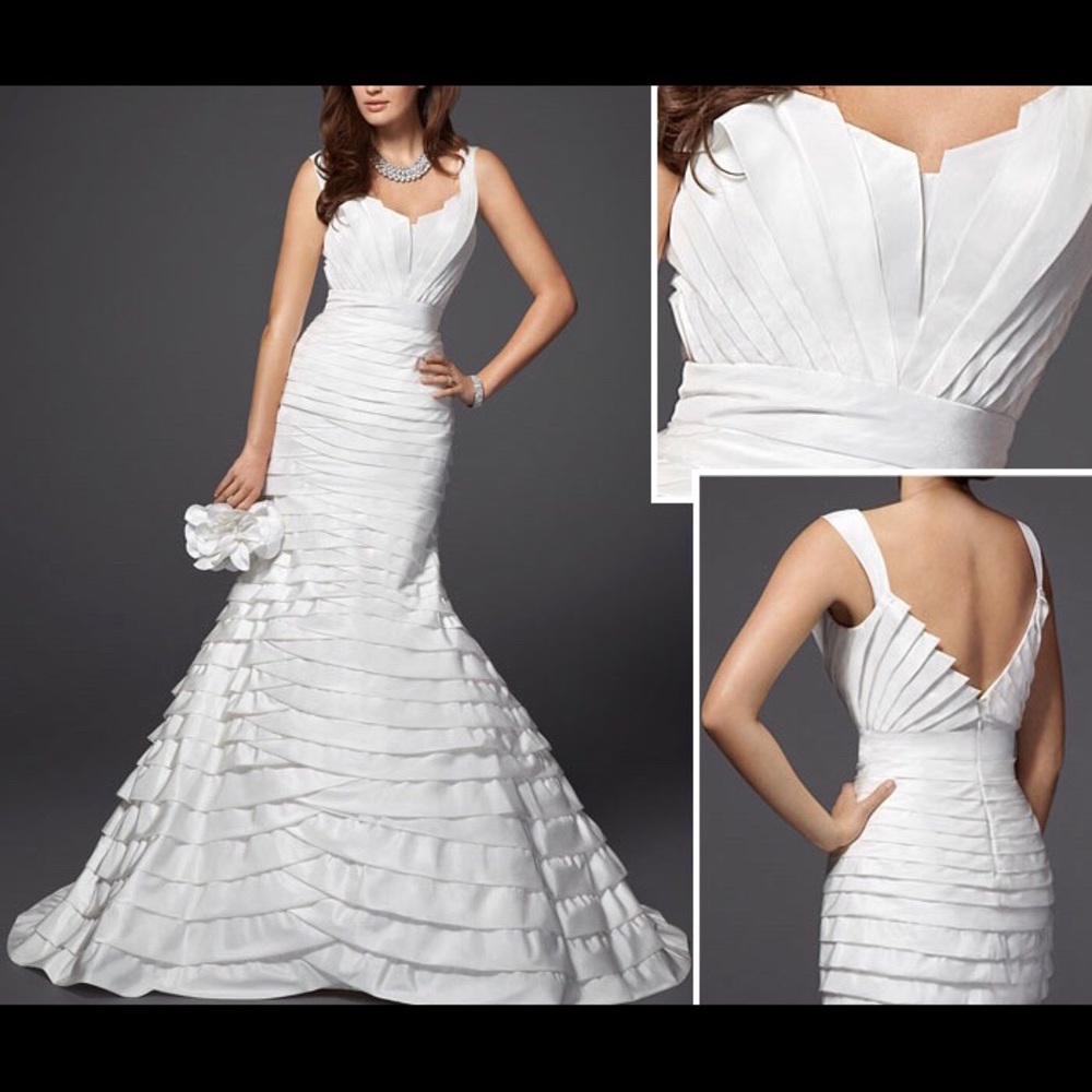 Wedding gown BeBe layered silk taffeta size 6 NWT